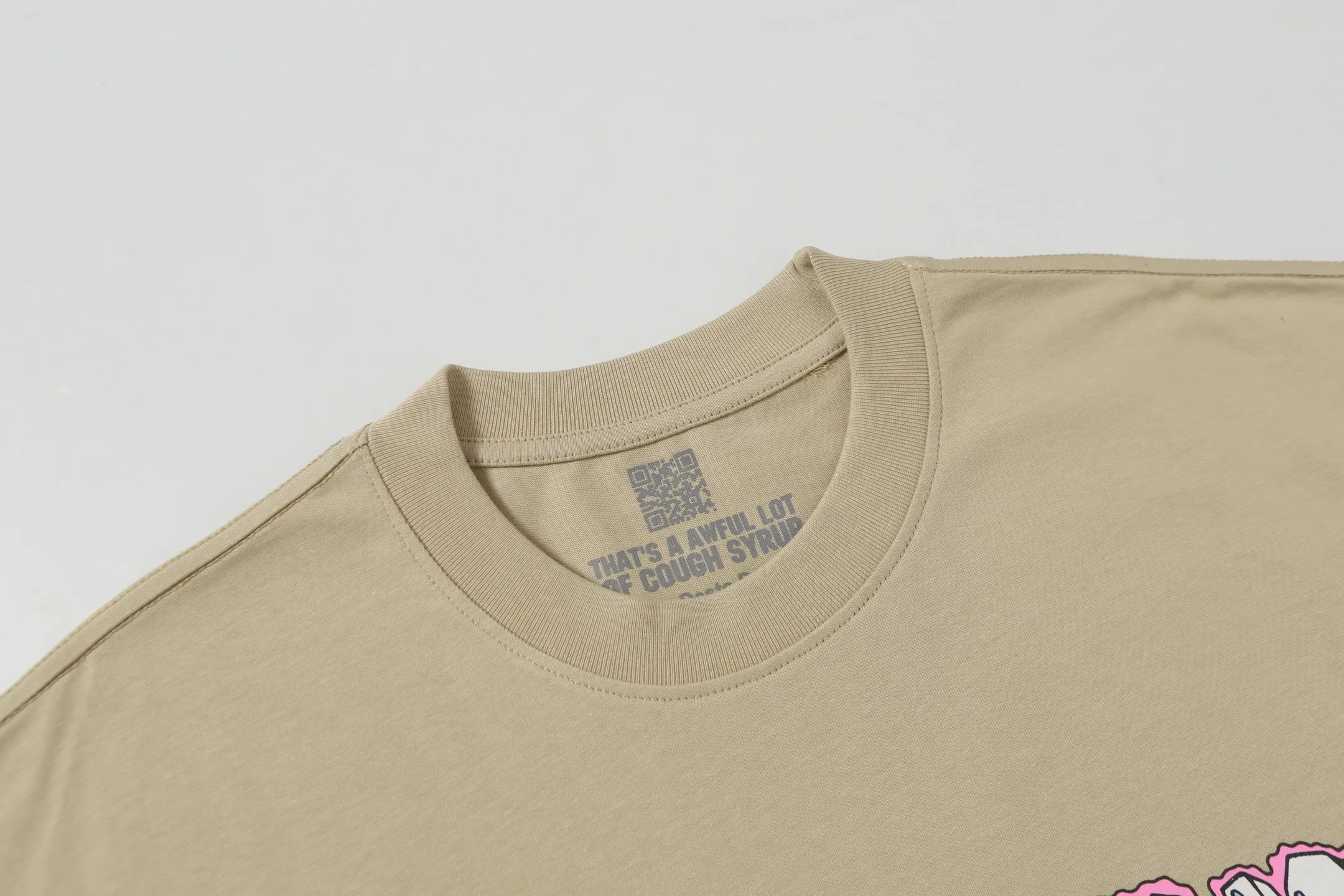 #Khaki color | THAT'S A AWFUL LOT OF COUGH SYRUP In Stock Real shot American simple trendy brand loose casual T-shirt Fabric (fabric): 32 counts Weight combed double yarn pure cotton Sizes (size): S-M L X L Color (colour): Khaki color